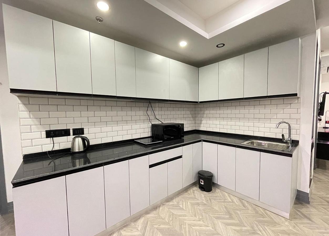 Bedchambers Serviced Apartments, Mg Road Gurgaon Dış mekan fotoğraf
