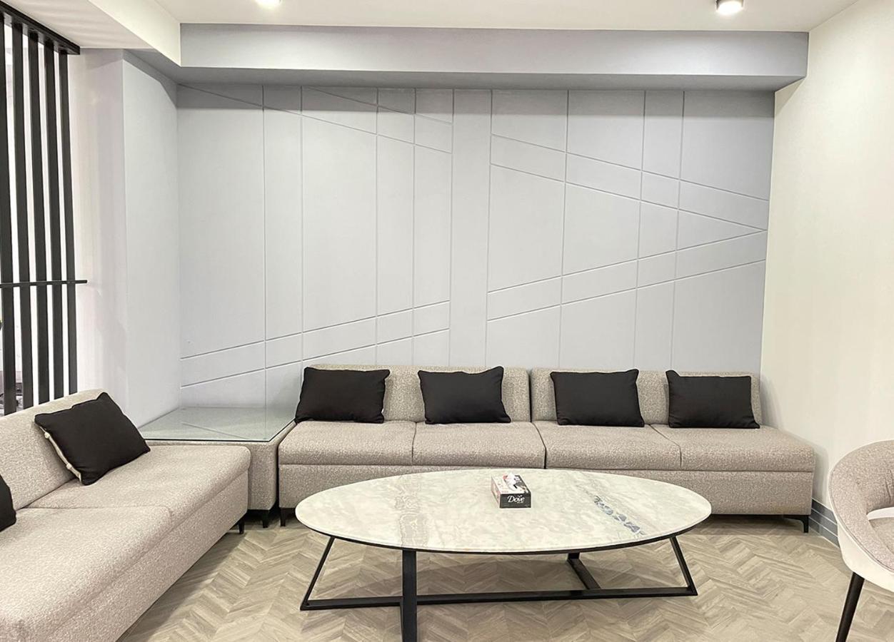 Bedchambers Serviced Apartments, Mg Road Gurgaon Dış mekan fotoğraf