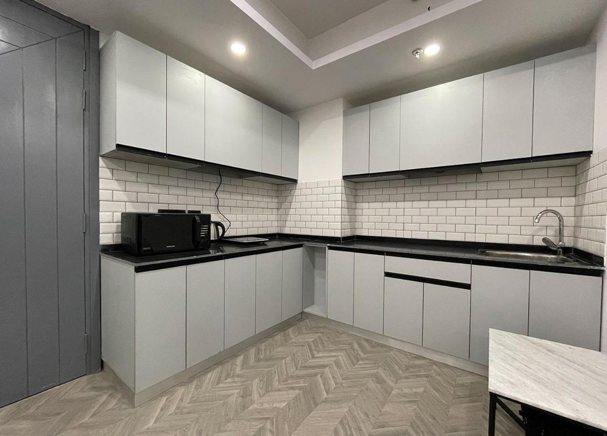 Bedchambers Serviced Apartments, Mg Road Gurgaon Dış mekan fotoğraf