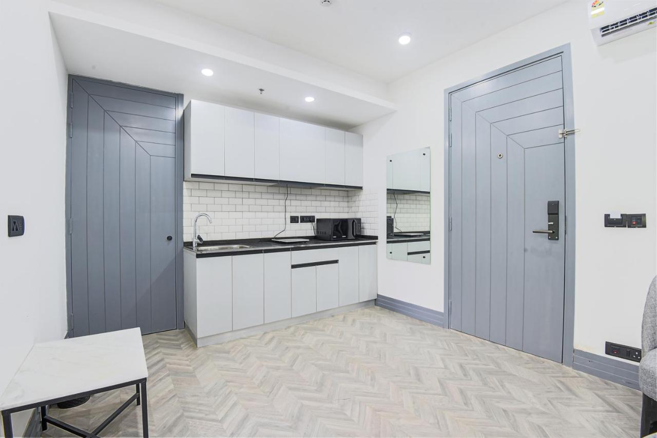 Bedchambers Serviced Apartments, Mg Road Gurgaon Dış mekan fotoğraf
