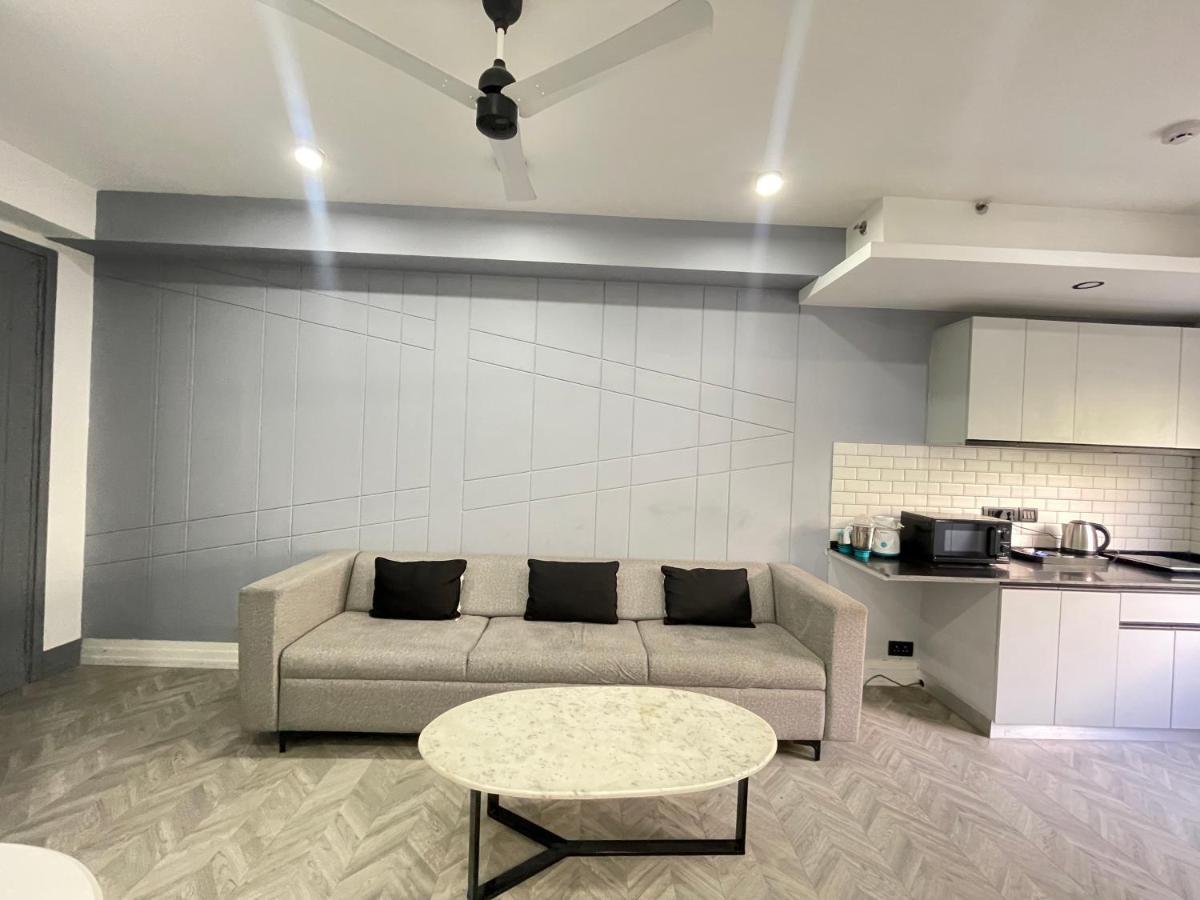 Bedchambers Serviced Apartments, Mg Road Gurgaon Dış mekan fotoğraf