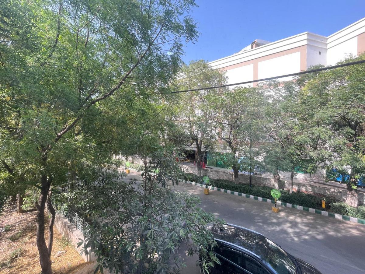 Bedchambers Serviced Apartments, Mg Road Gurgaon Dış mekan fotoğraf