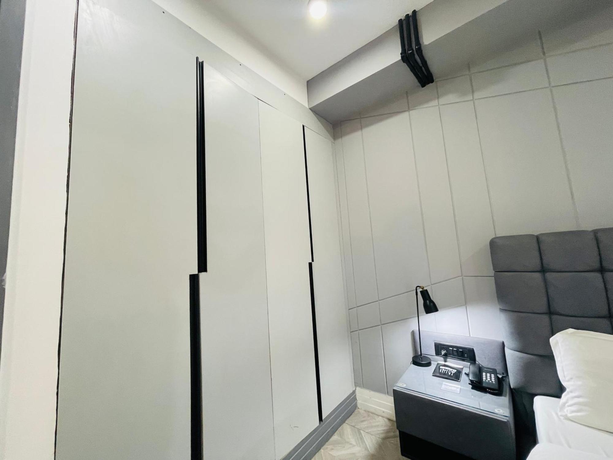 Bedchambers Serviced Apartments, Mg Road Gurgaon Dış mekan fotoğraf